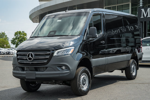 New 2026 Mercedes-Benz Sprinter 2500 image 3
