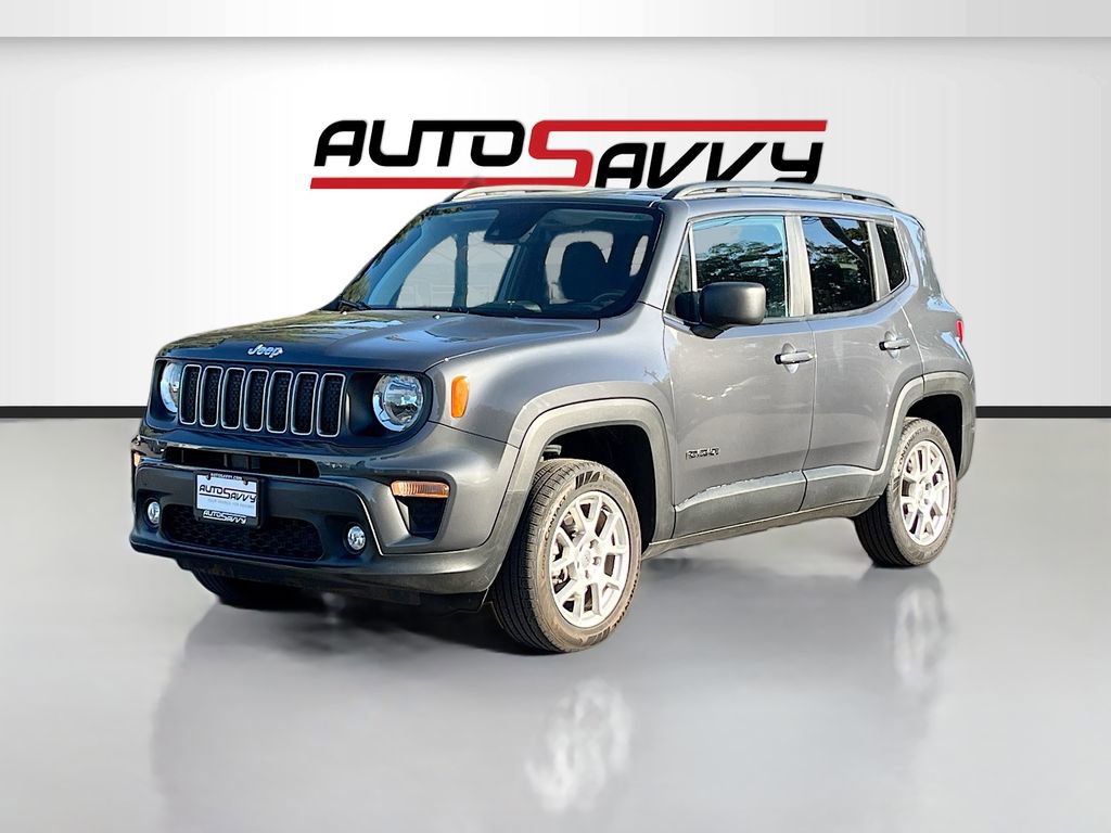Used 2023 Jeep Renegade Latitude w/ Premium Group image 3