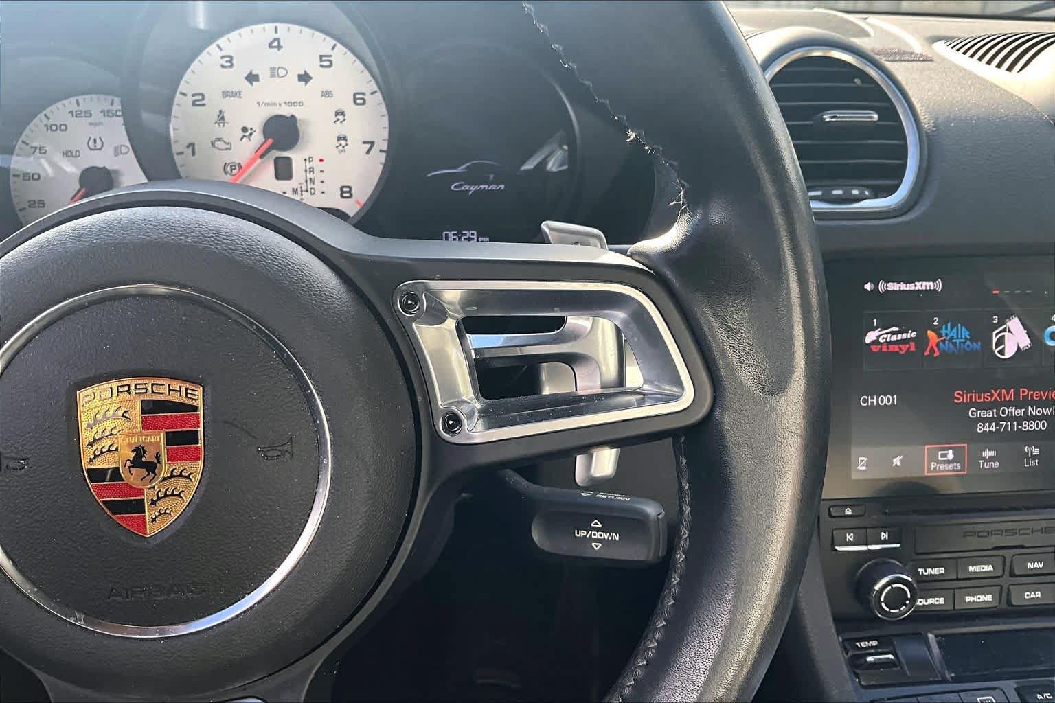 Used 2019 Porsche 718 Cayman RWD image 21