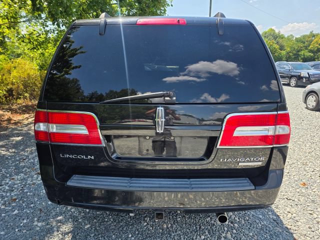 Used 2013 Lincoln Navigator L 2WD image 6