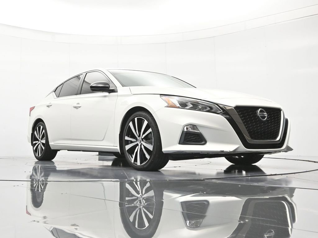 Certified 2021 Nissan Altima 2.0 SR FWD image 39