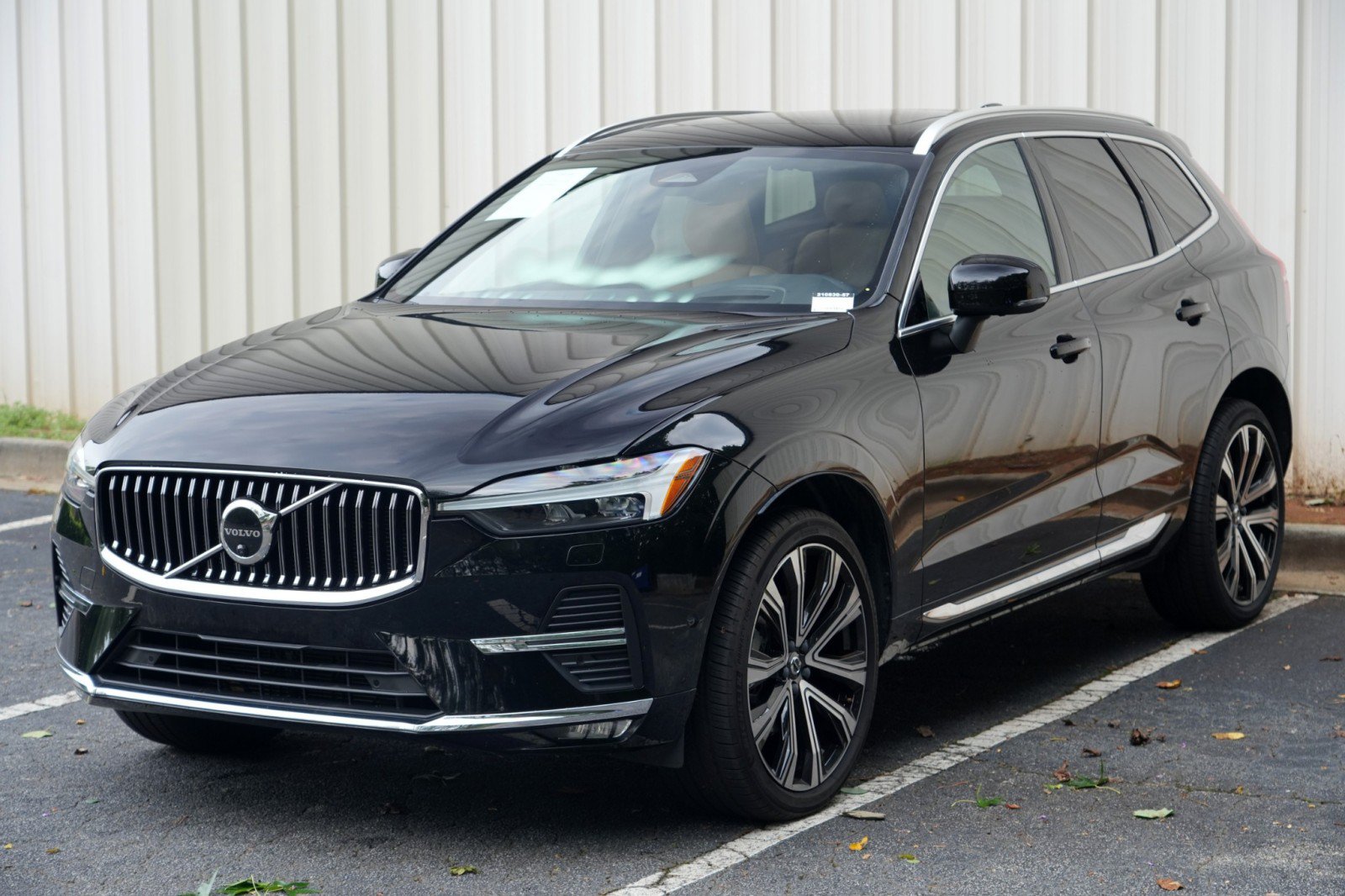 Used 2023 Volvo XC60 B5 Ultimate w/ Climate Package FWD image 49