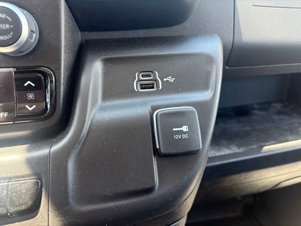 Used 2026 RAM ProMaster 2500 w/ Convenience Group FWD image 21