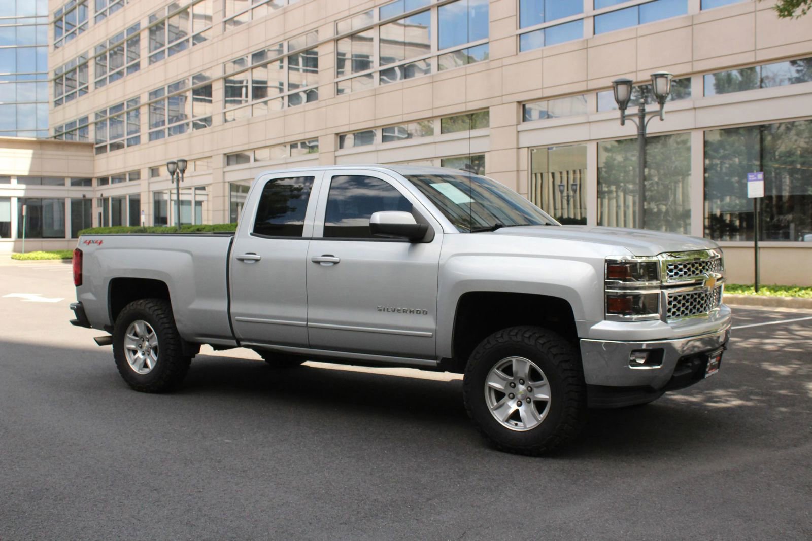 Used 2015 Chevrolet Silverado 1500 LT w/ All Star Edition AWD/4WD image 2