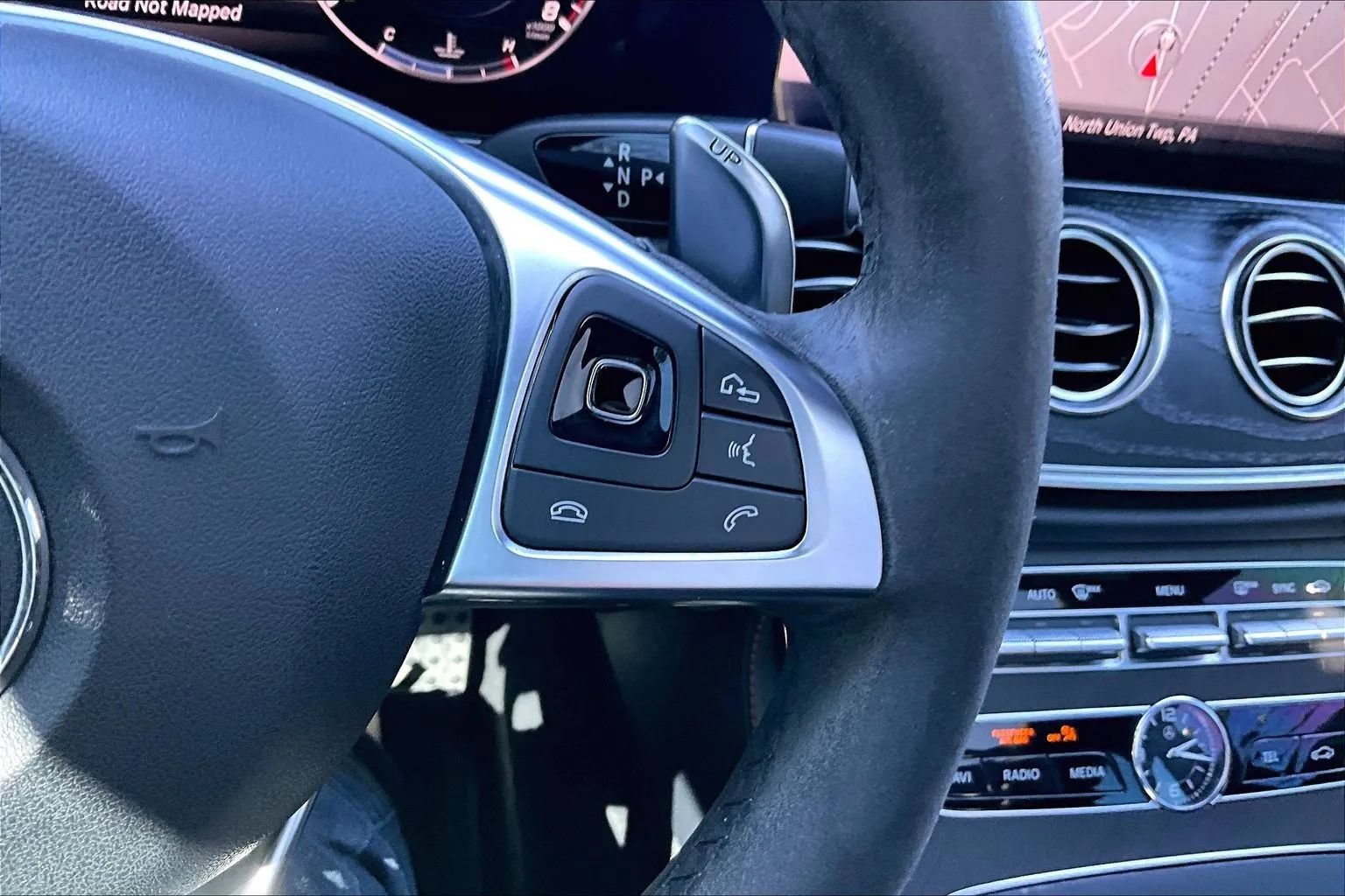 Used 2018 Mercedes-Benz E 43 AMG 4MATIC Sedan image 21