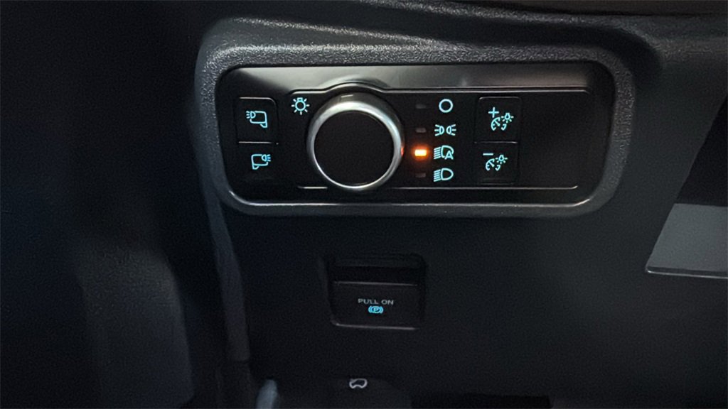 Certified 2023 Ford Bronco Wildtrak image 19