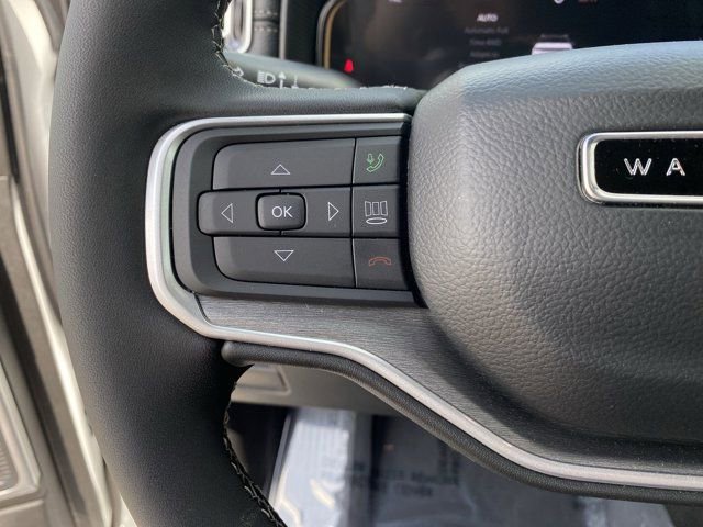 New 2025 Jeep Wagoneer L 4WD w/ Premium Group I image 24