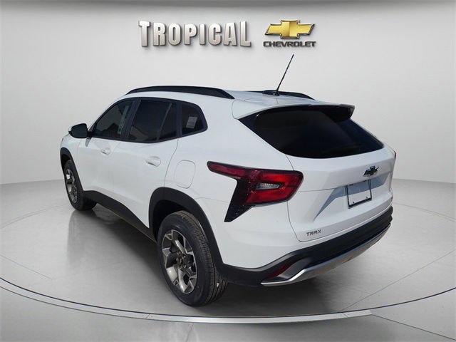 New 2026 Chevrolet Trax LT w/ Driver Confidence Package image 3