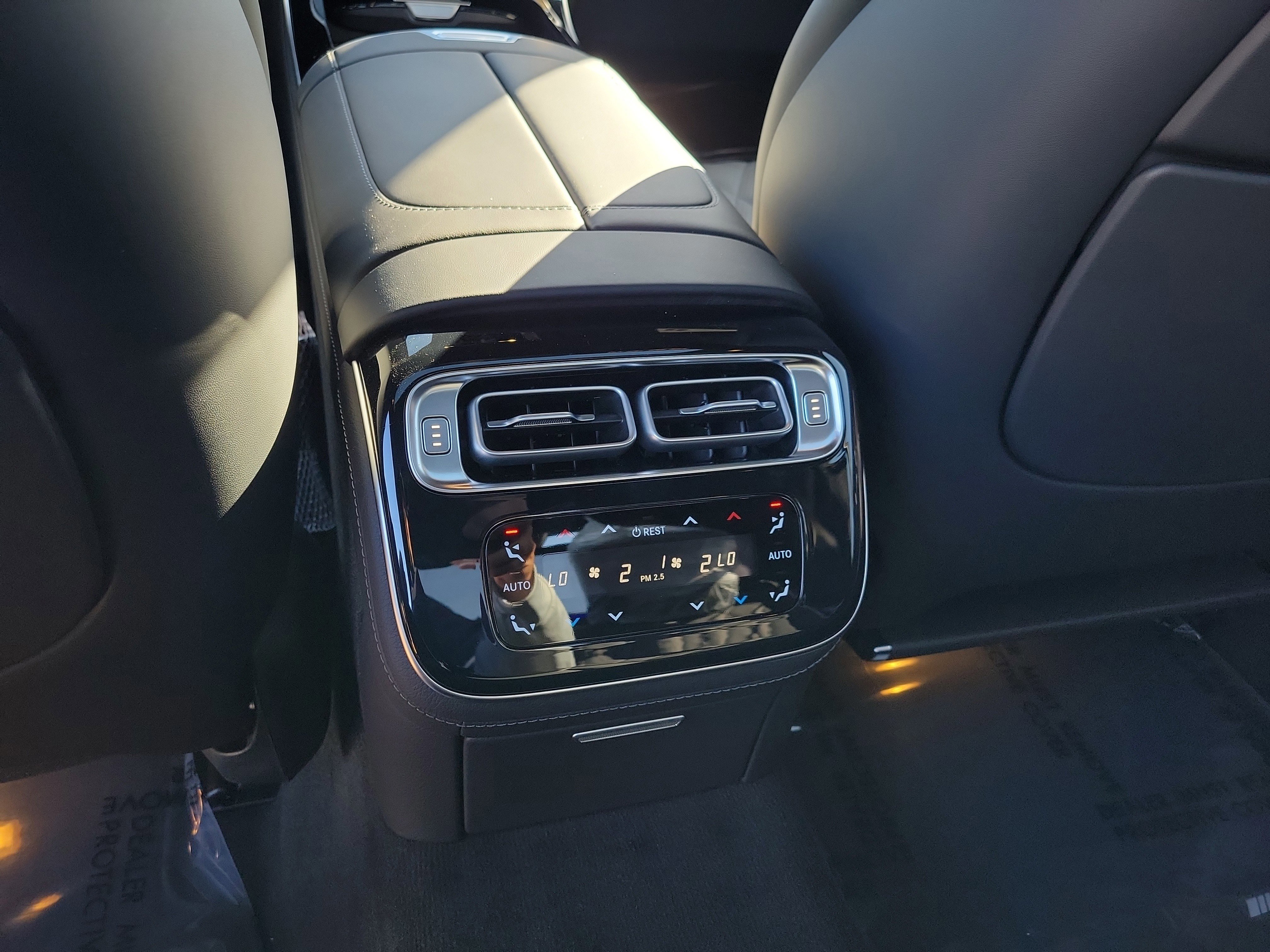 New 2026 Mercedes-Benz S 580 4MATIC Sedan image 32