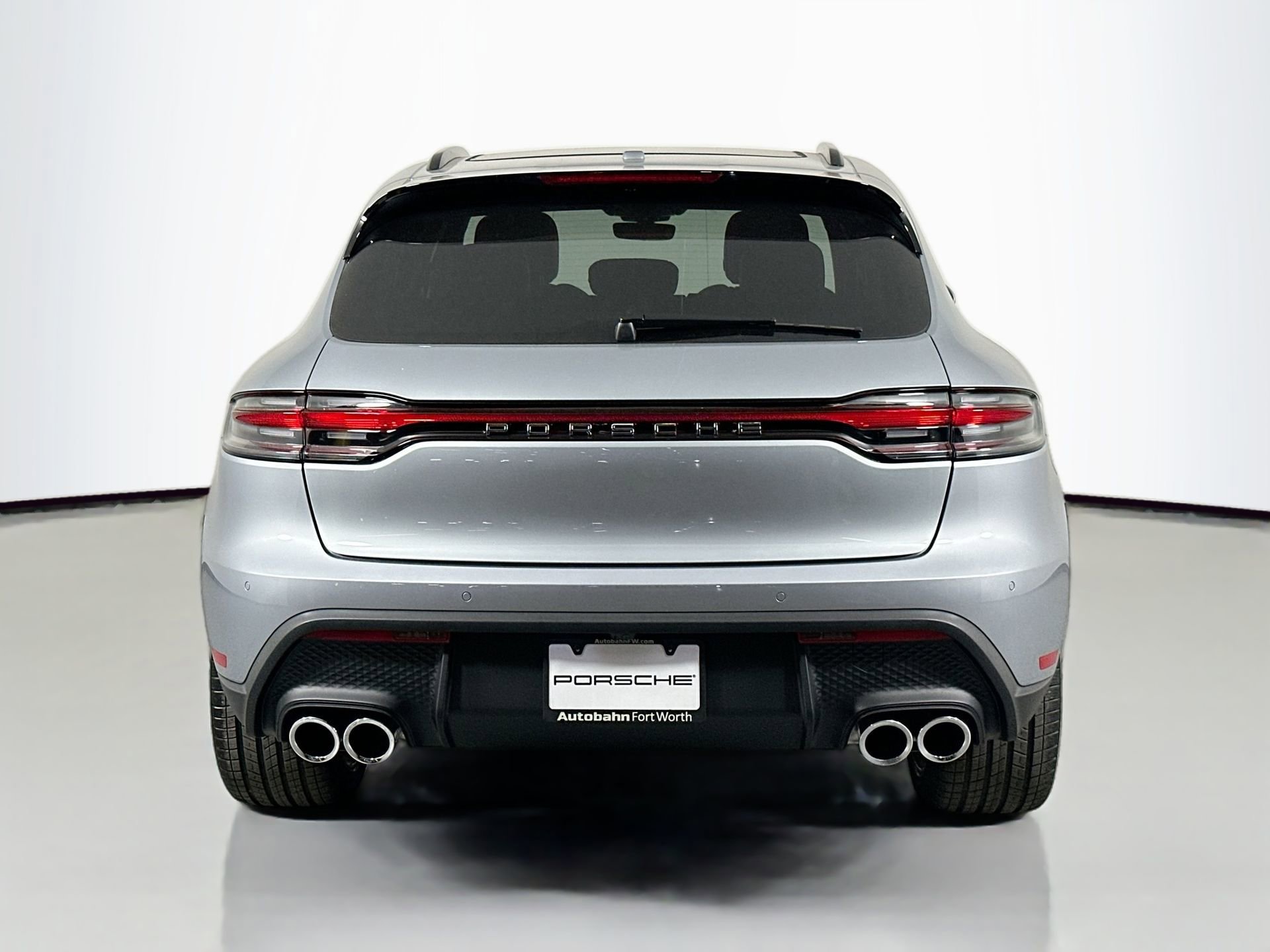 Certified 2026 Porsche Macan image 6