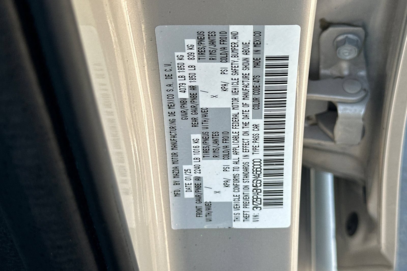 Certified 2025 MAZDA MAZDA3 s FWD image 29
