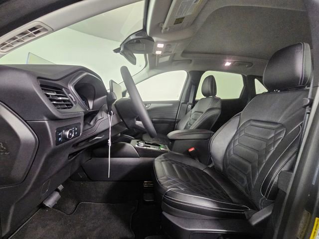 Used 2024 Ford Escape SE w/ PHEV Premium Package image 21