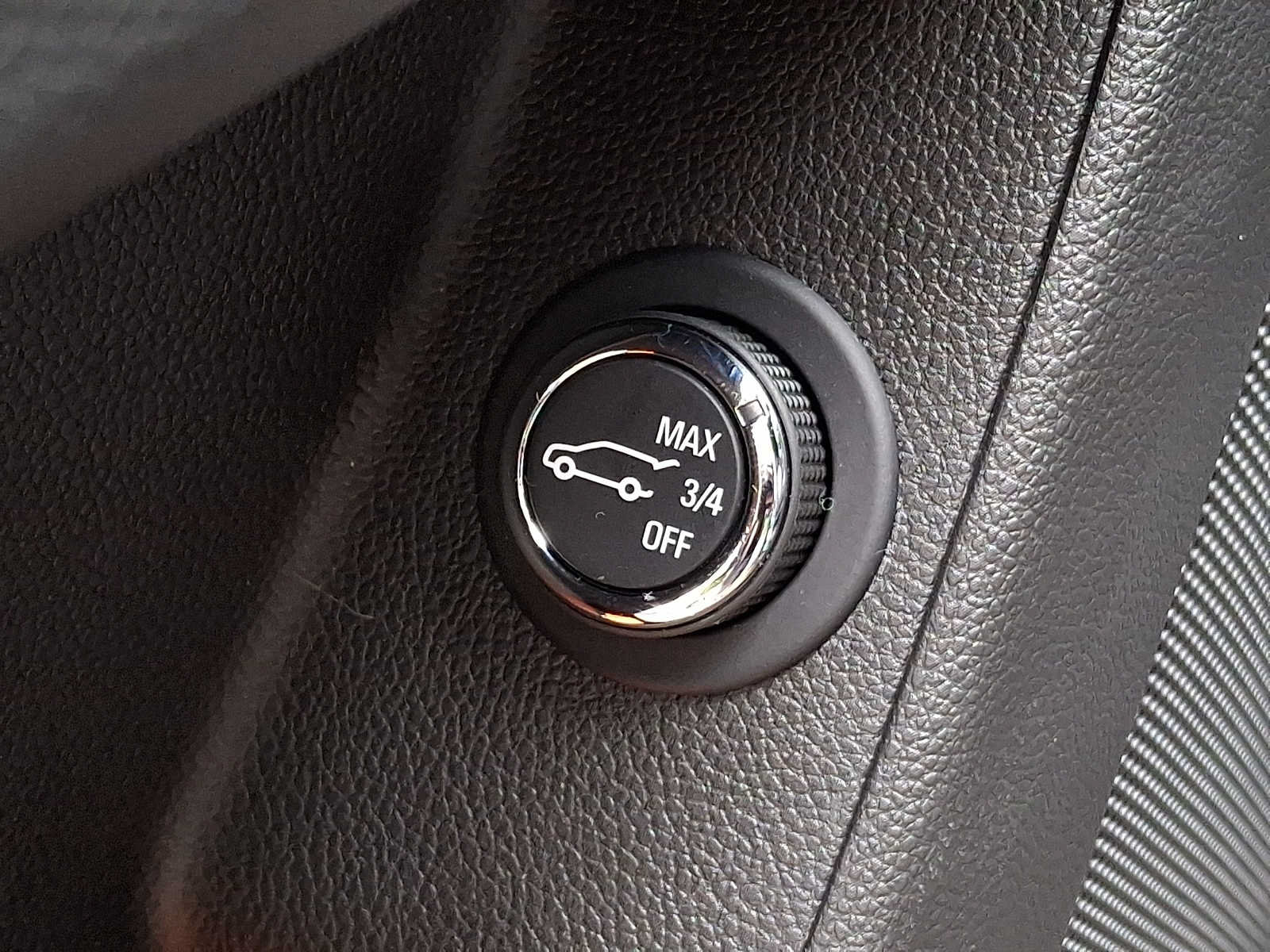 Used 2023 Chevrolet Traverse LT AWD/4WD image 24
