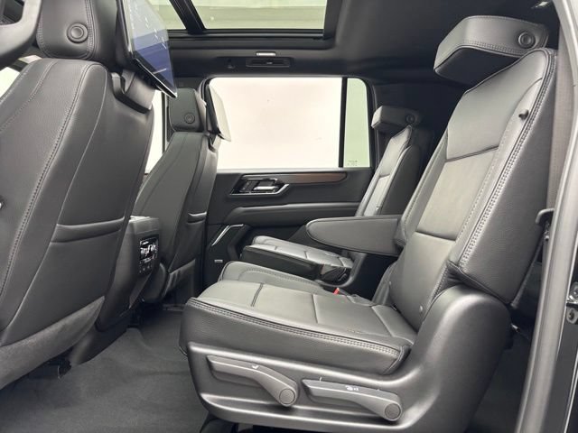 New 2026 GMC Yukon XL Denali w/ Denali Reserve Package AWD/4WD image 47