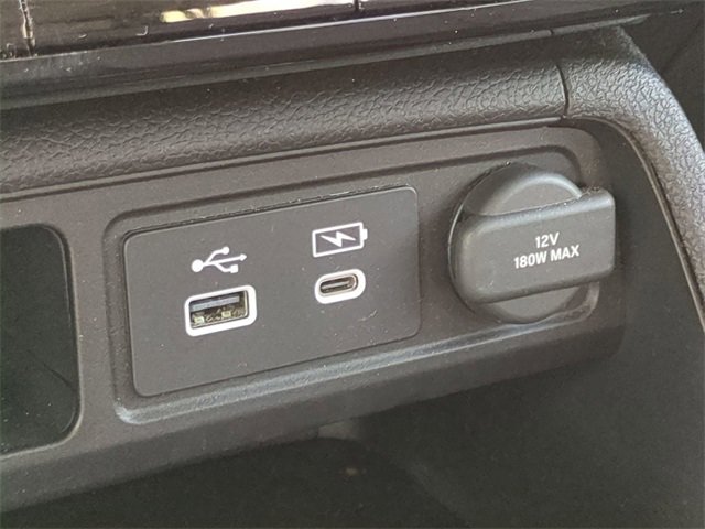 Used 2024 Honda Pilot Touring image 28