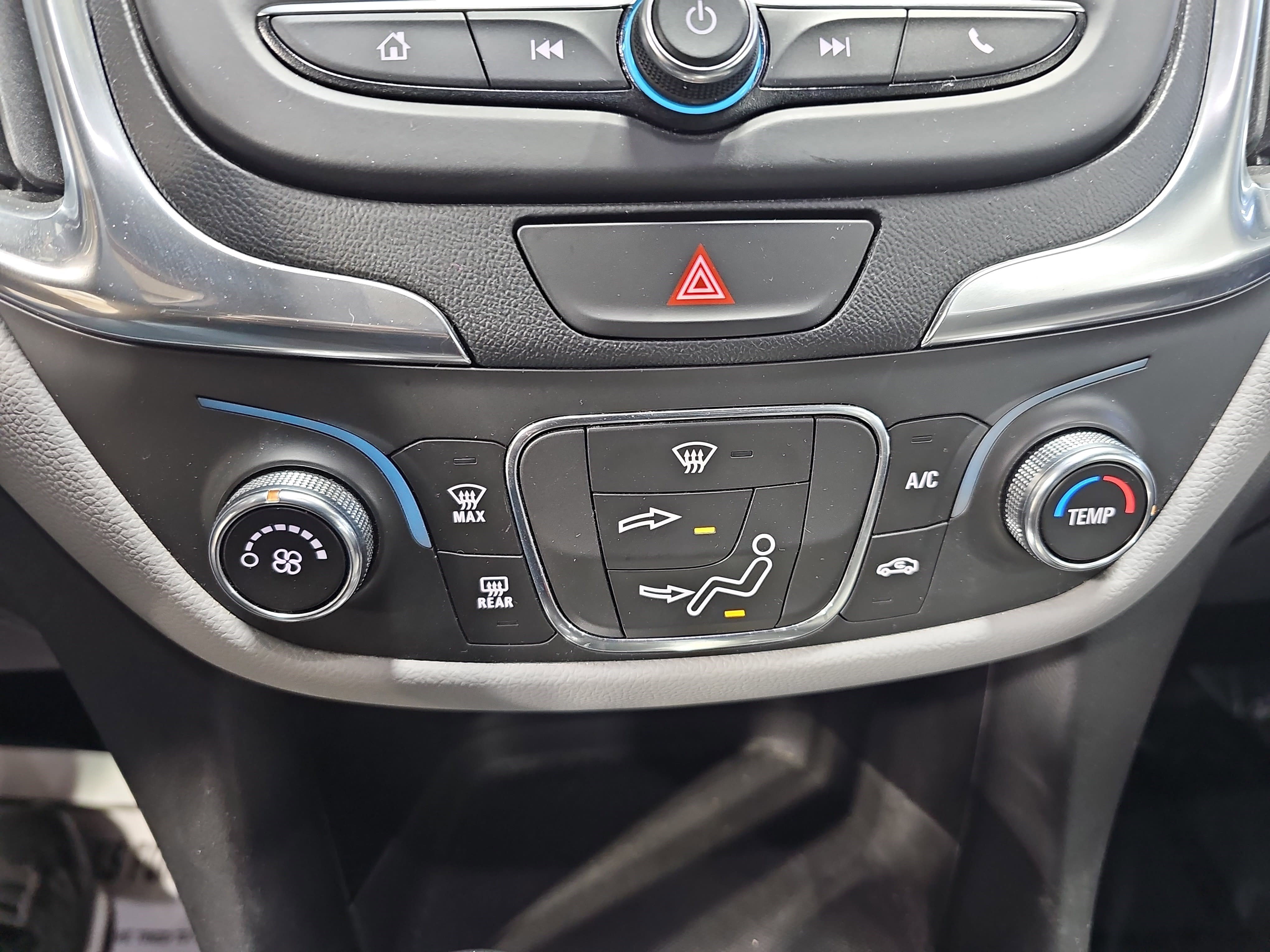 Used 2021 Chevrolet Equinox LT image 21