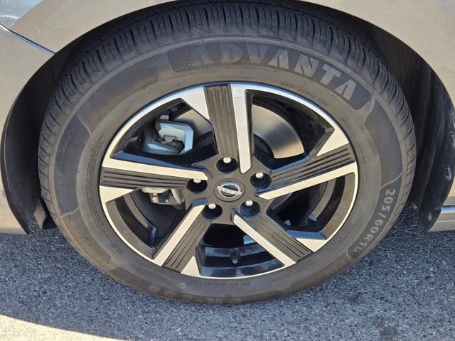 Used 2024 Nissan Sentra SV FWD image 10