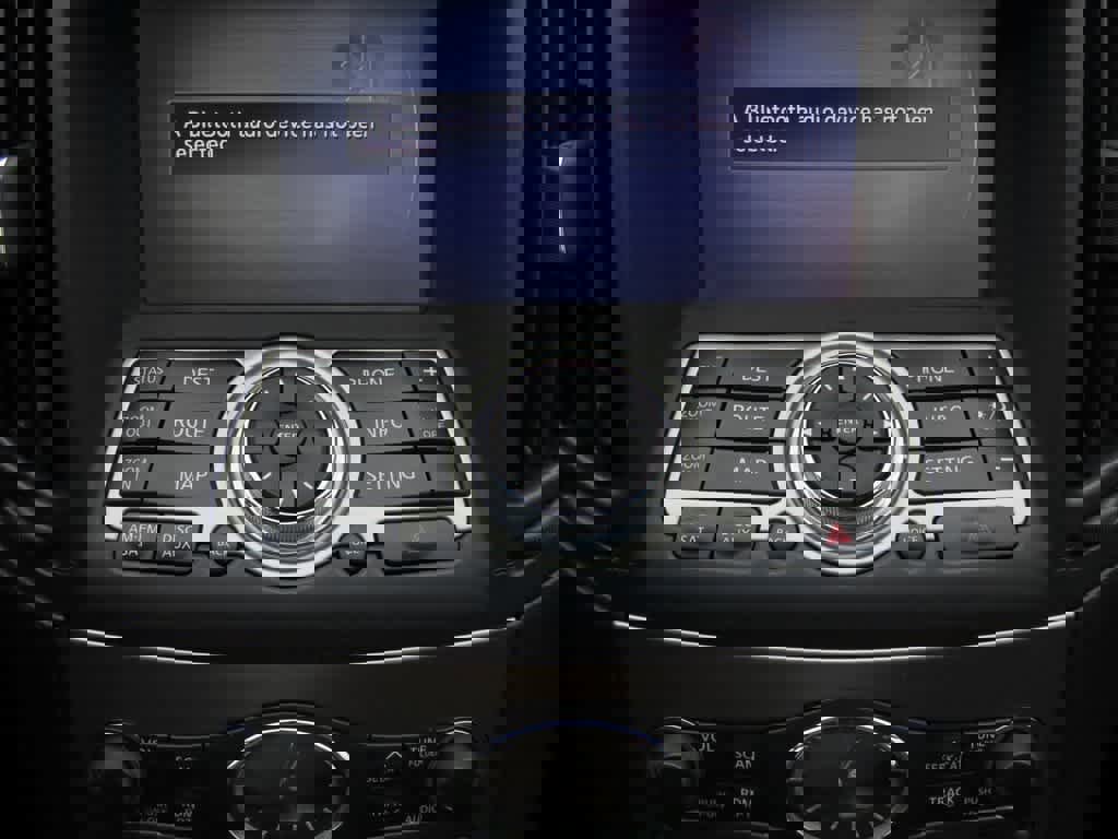 Used 2015 INFINITI Q40 AWD w/ Navigation Package image 24