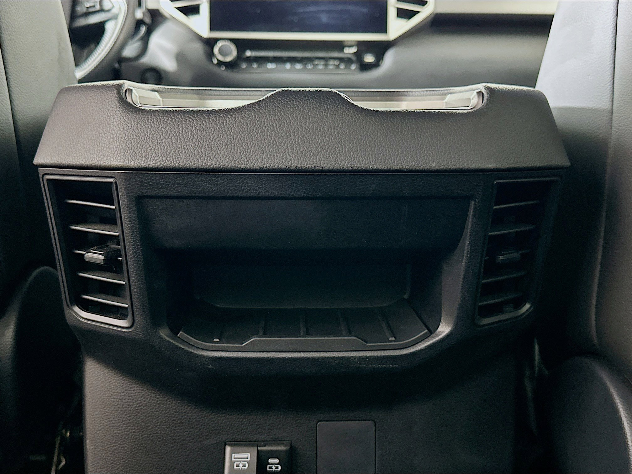 Used 2025 Toyota Tundra Limited image 26