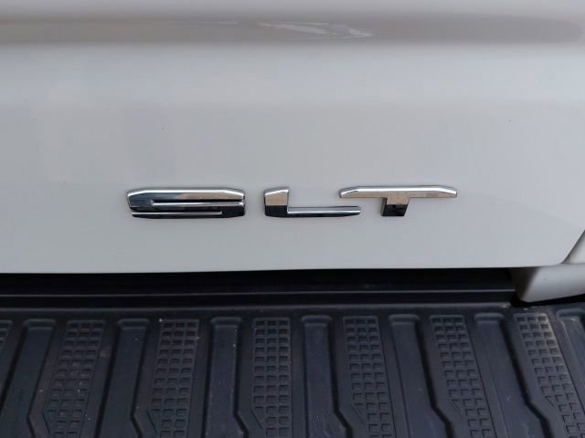 Used 2023 GMC Sierra 1500 SLT w/ SLT Premium Package AWD/4WD image 35