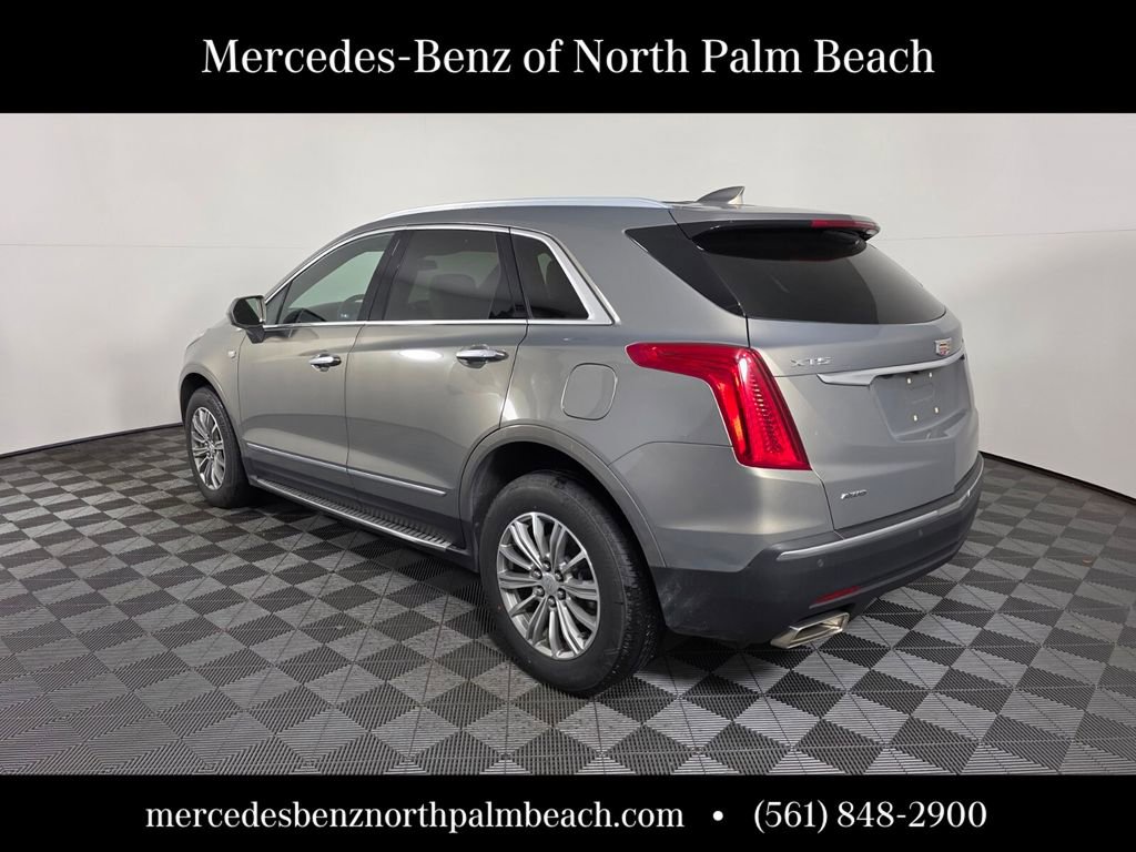 Used 2018 Cadillac XT5 Luxury w/ Driver Awareness Package image 4