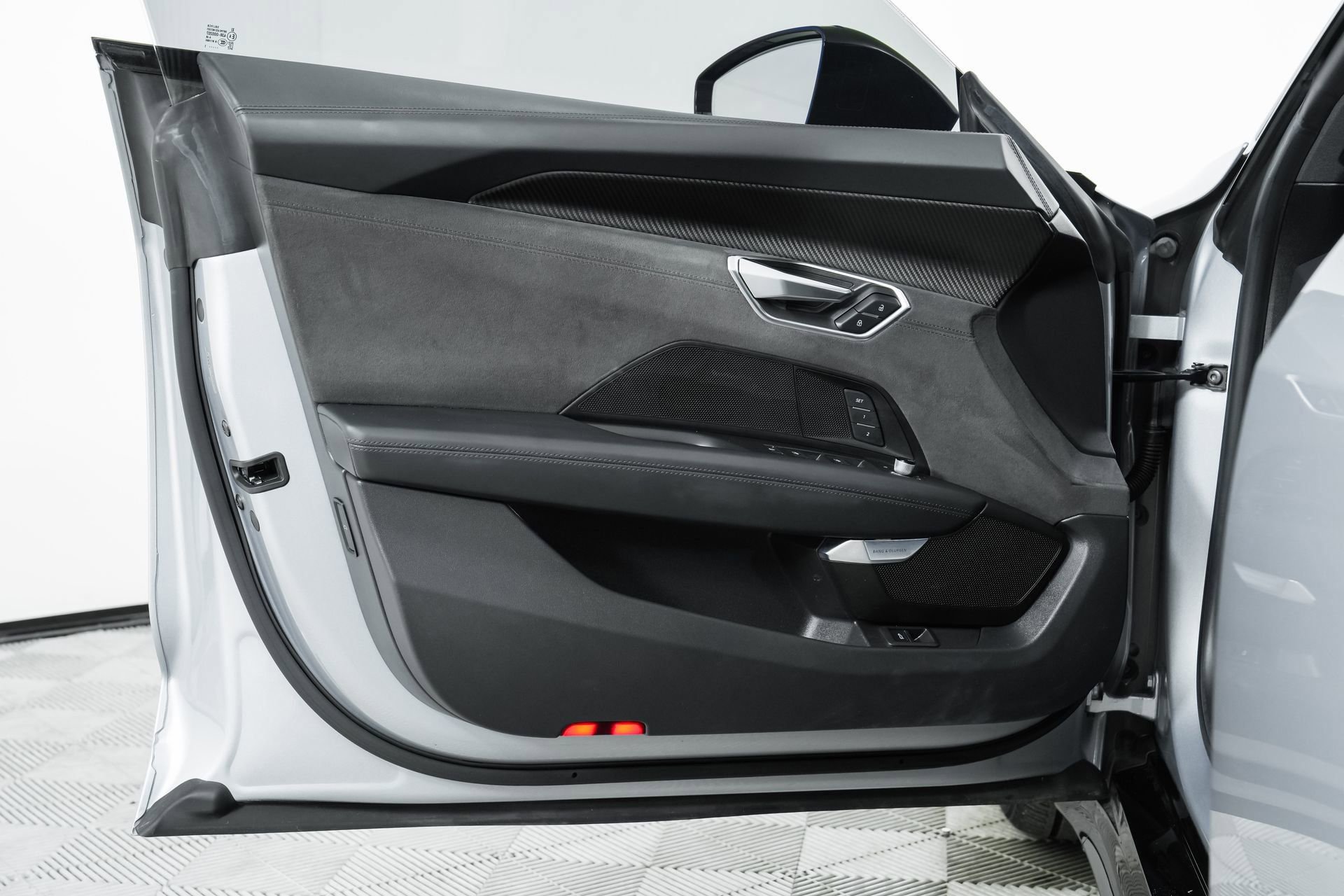 Used 2022 Audi e-tron GT Prestige image 17