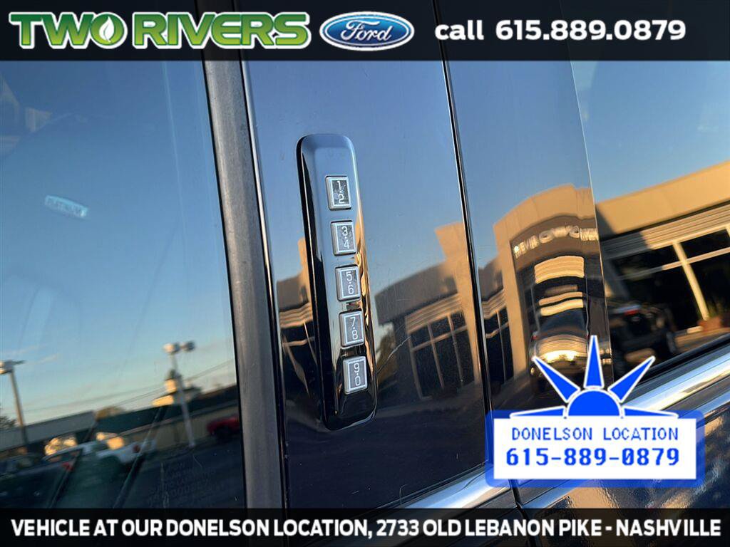 Used 2018 Ford F150 Platinum w/ Equipment Group 701A Luxury AWD/4WD image 7