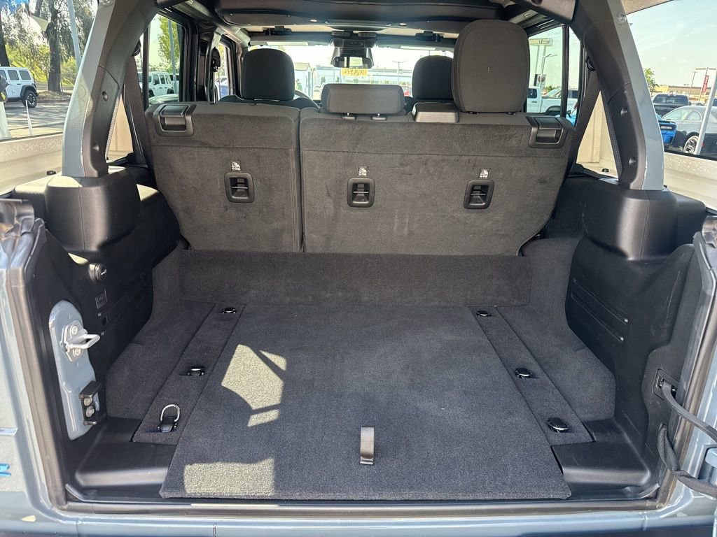 Certified 2025 Jeep Wrangler Unlimited Rubicon 4xe image 7