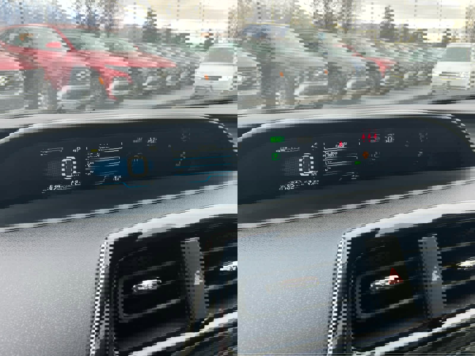 Used 2019 Toyota Prius LE image 35