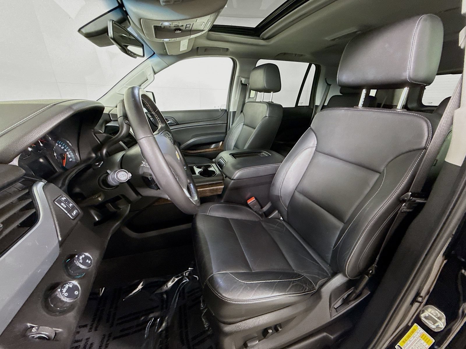 Used 2020 Chevrolet Tahoe LT w/ RST Edition AWD/4WD image 5