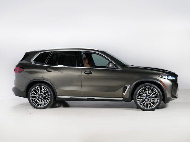 Used 2024 BMW X5 xDrive40i w/ Premium Package AWD/4WD image 8