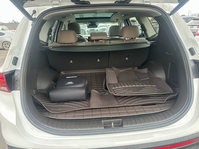 Used 2023 Hyundai Santa Fe Limited w/ Cargo Package image 13