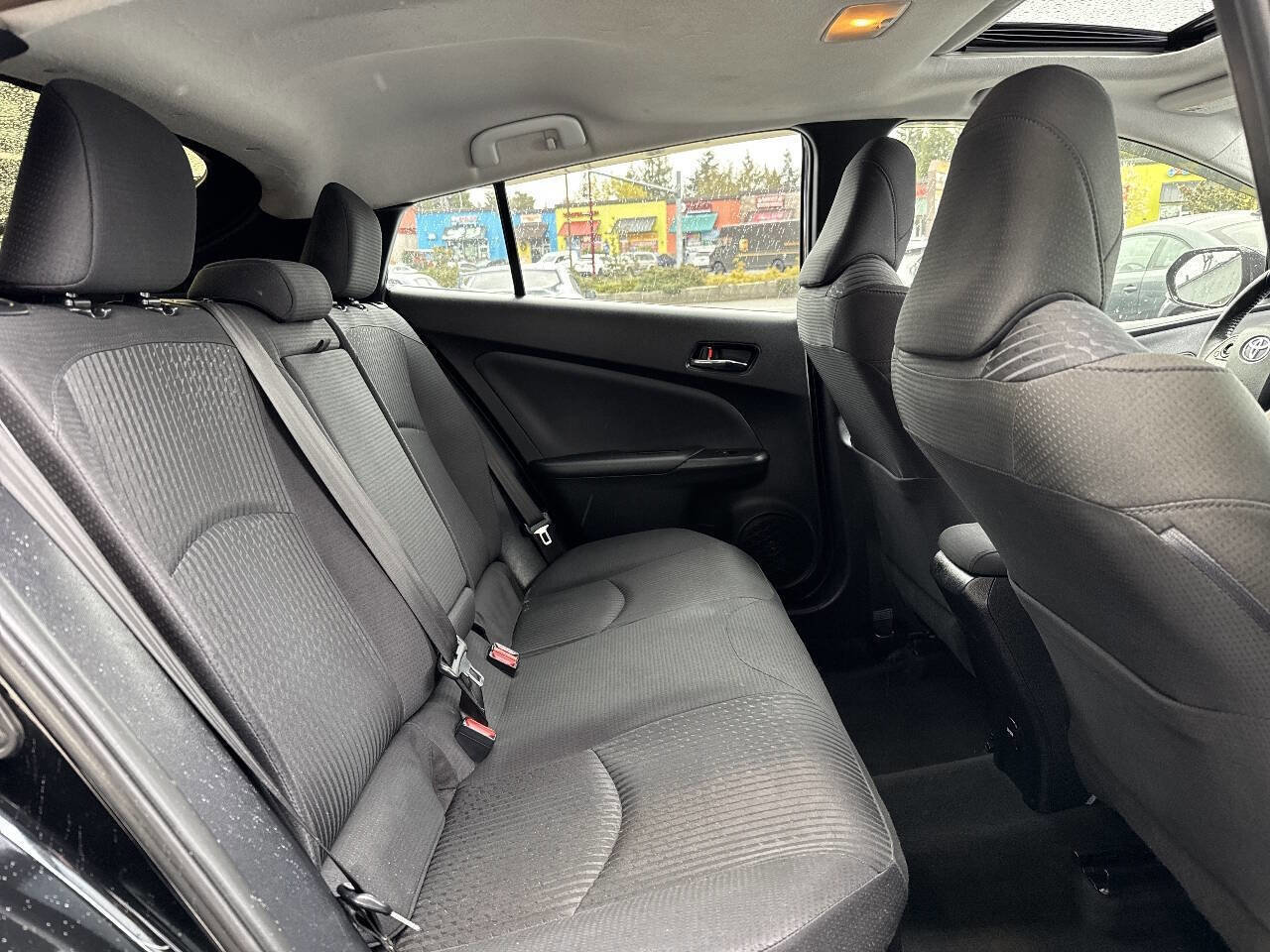 Used 2016 Toyota Prius Three w/ Advanced Technology Package image 17