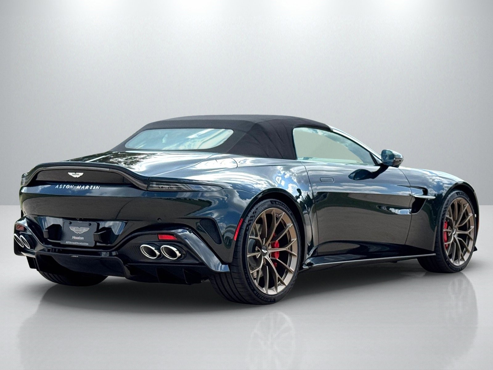 New 2026 Aston Martin V8 Vantage Coupe image 10