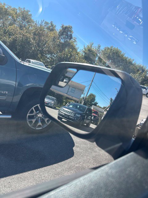 Used 2019 Chevrolet Colorado Z71 AWD/4WD image 26