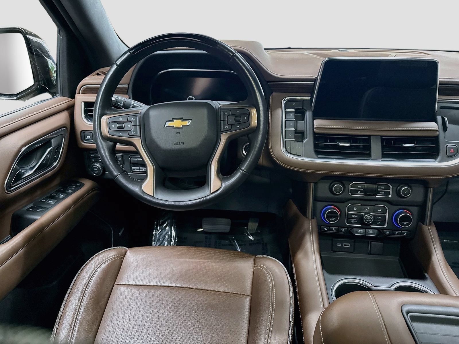 Used 2024 Chevrolet Suburban High Country w/ Advanced Technology Package AWD/4WD image 27