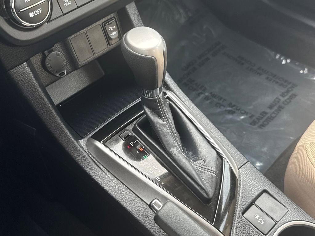 Used 2015 Toyota Corolla LE image 25