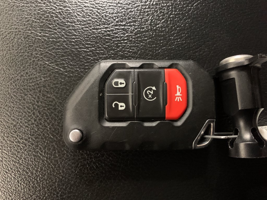 Used 2023 Jeep Gladiator Sport AWD/4WD image 30