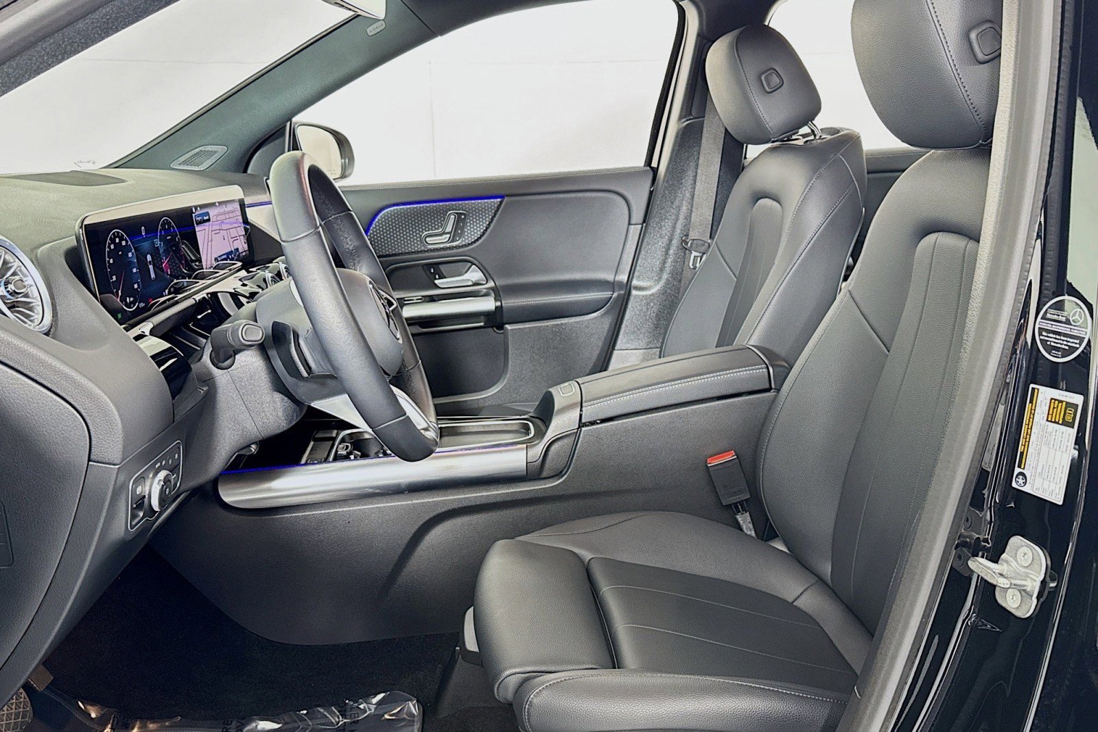 Certified 2025 Mercedes-Benz GLA 250 image 17