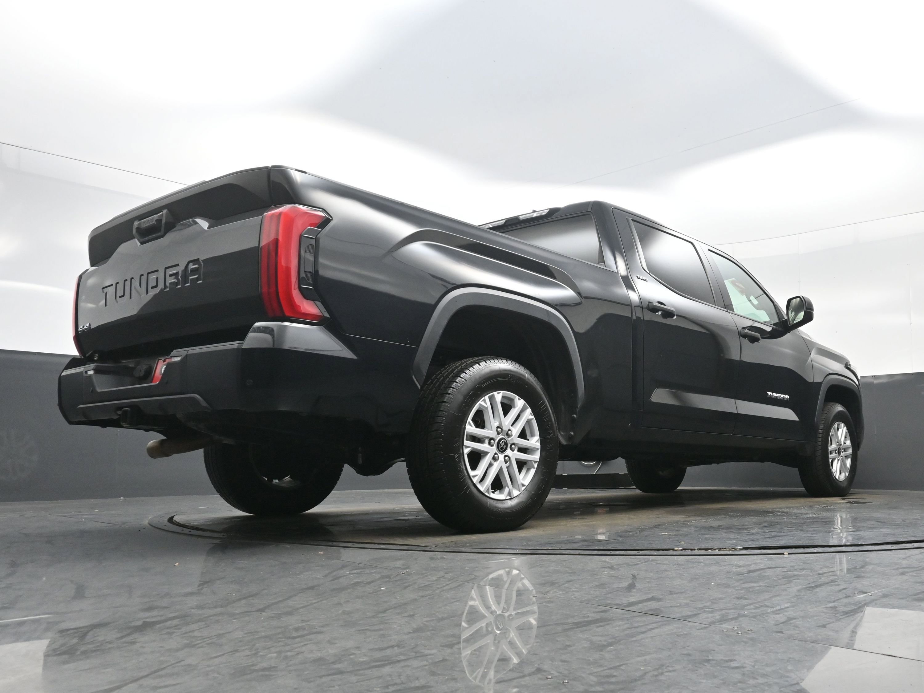Used 2022 Toyota Tundra SR5 image 30