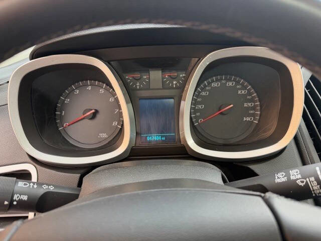 Used 2016 Chevrolet Equinox LTZ w/ Enhanced Convenience Package image 8