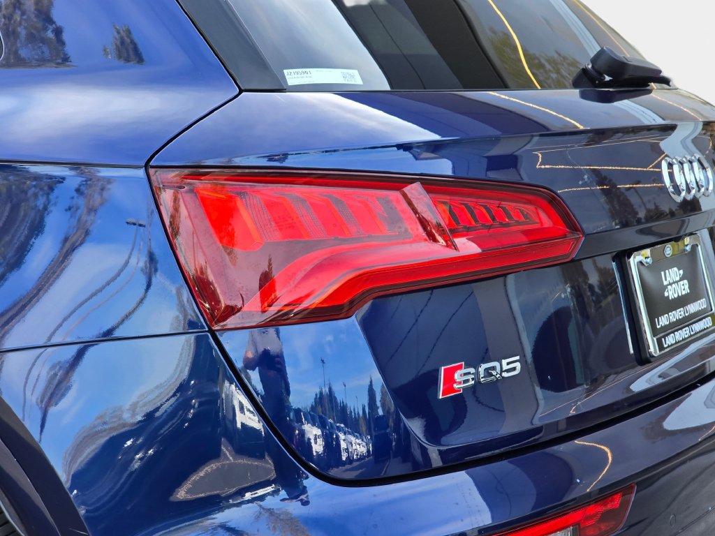 Used 2018 Audi SQ5 Premium Plus w/ S Sport Package AWD/4WD image 39