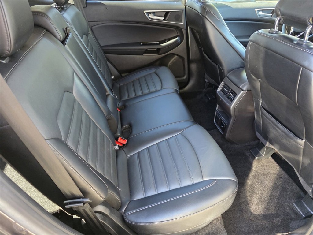 Used 2018 Ford Edge SEL w/ Equipment Group 201A image 28