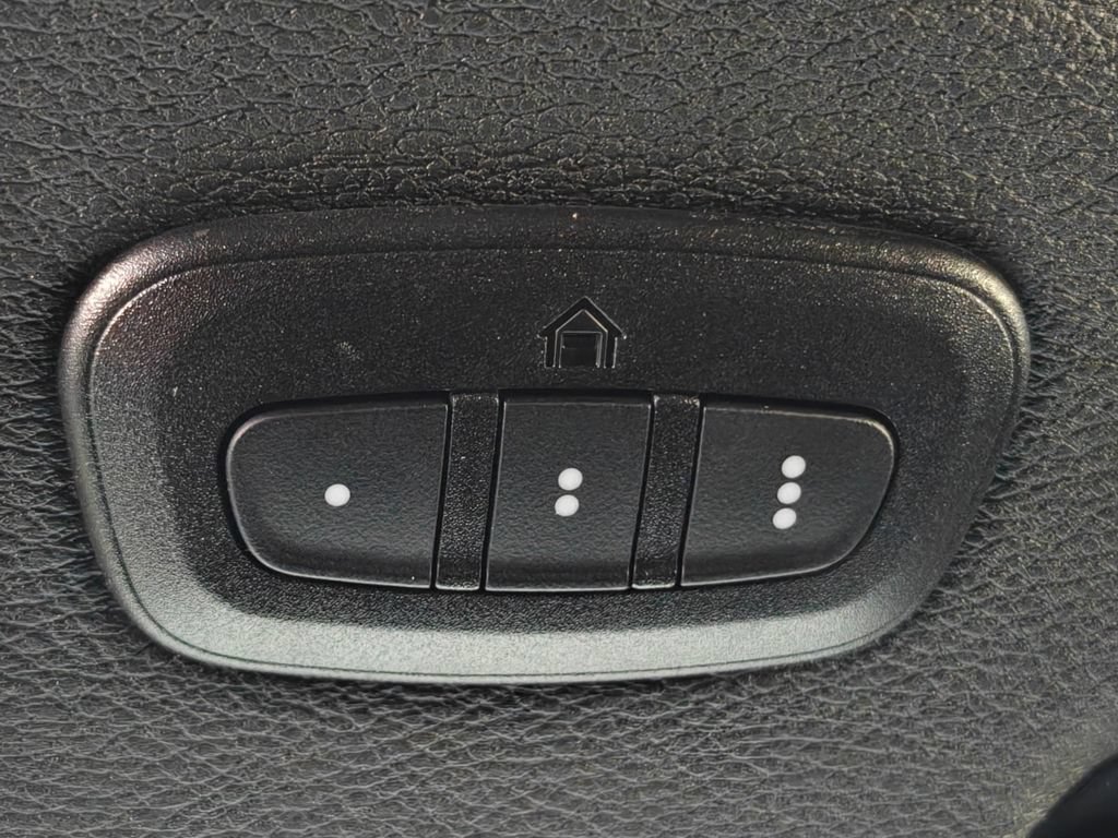 Used 2026 Jeep Wrangler Unlimited Rubicon AWD/4WD image 11