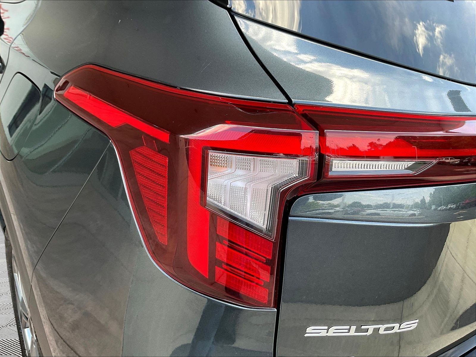 Used 2024 Kia Seltos S AWD/4WD image 22