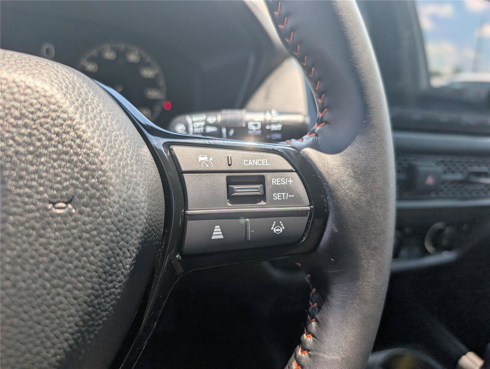 Used 2025 Honda HR-V Sport image 23