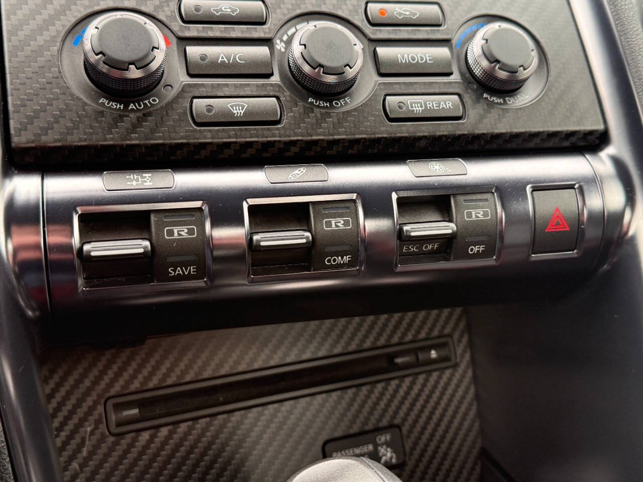 Used 2015 Nissan GT-R Black Edition AWD/4WD image 29