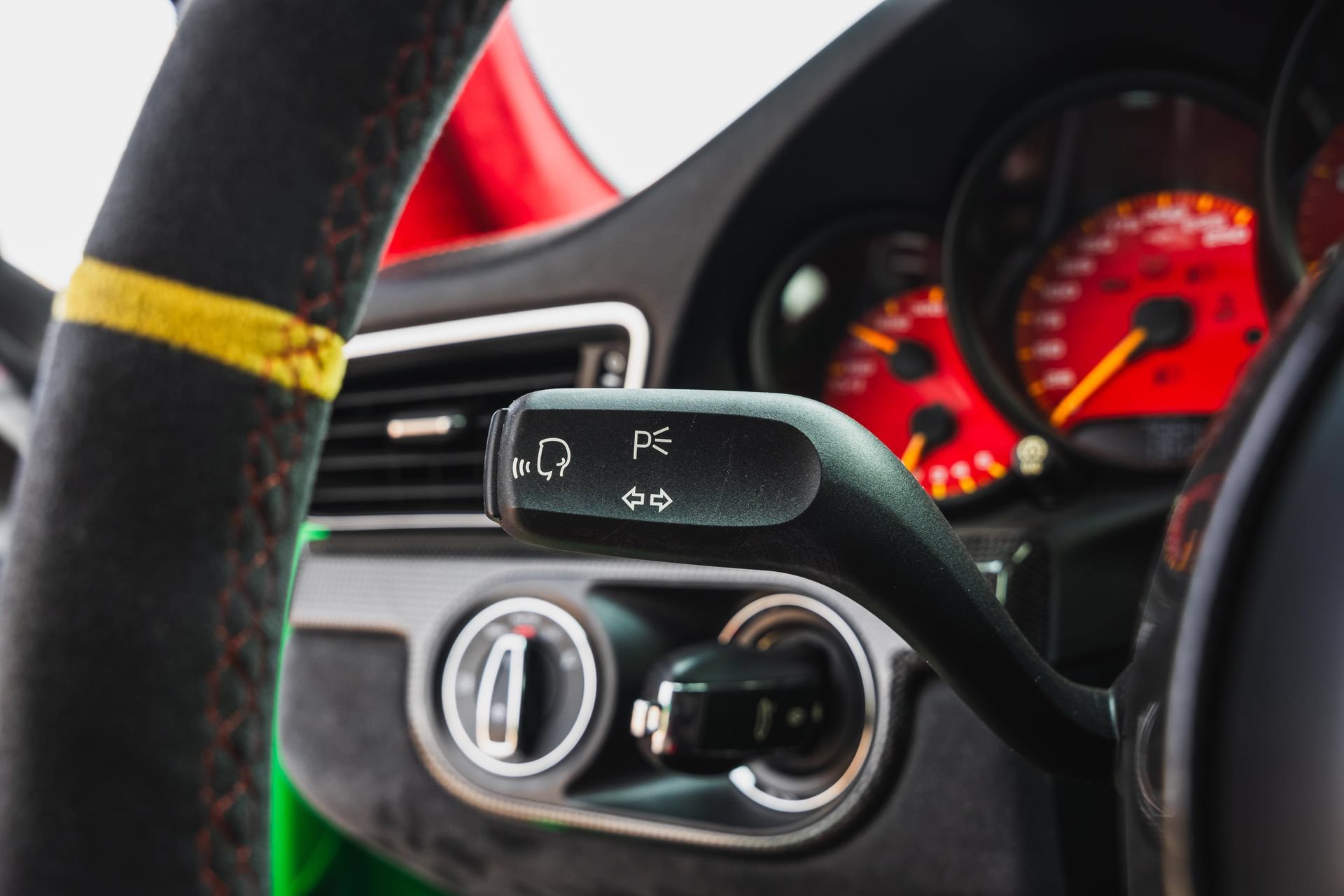 Used 2018 Porsche 911 GT2 RS RWD image 48