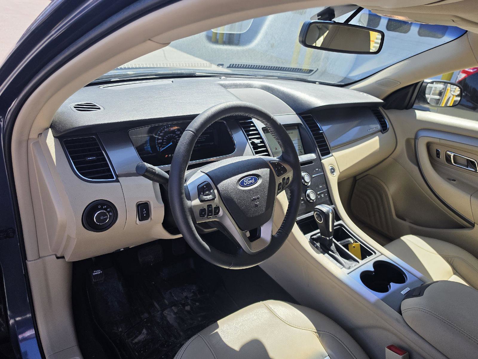 Used 2018 Ford Taurus SEL w/ Equipment Group 201A image 8
