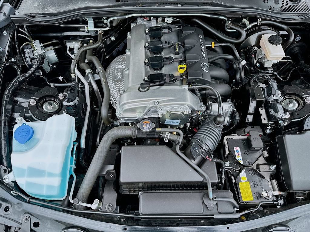 Used 2025 MAZDA MX-5 Miata Grand Touring RWD image 35
